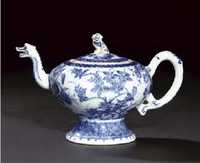 18th century A blue and white teapot and cover